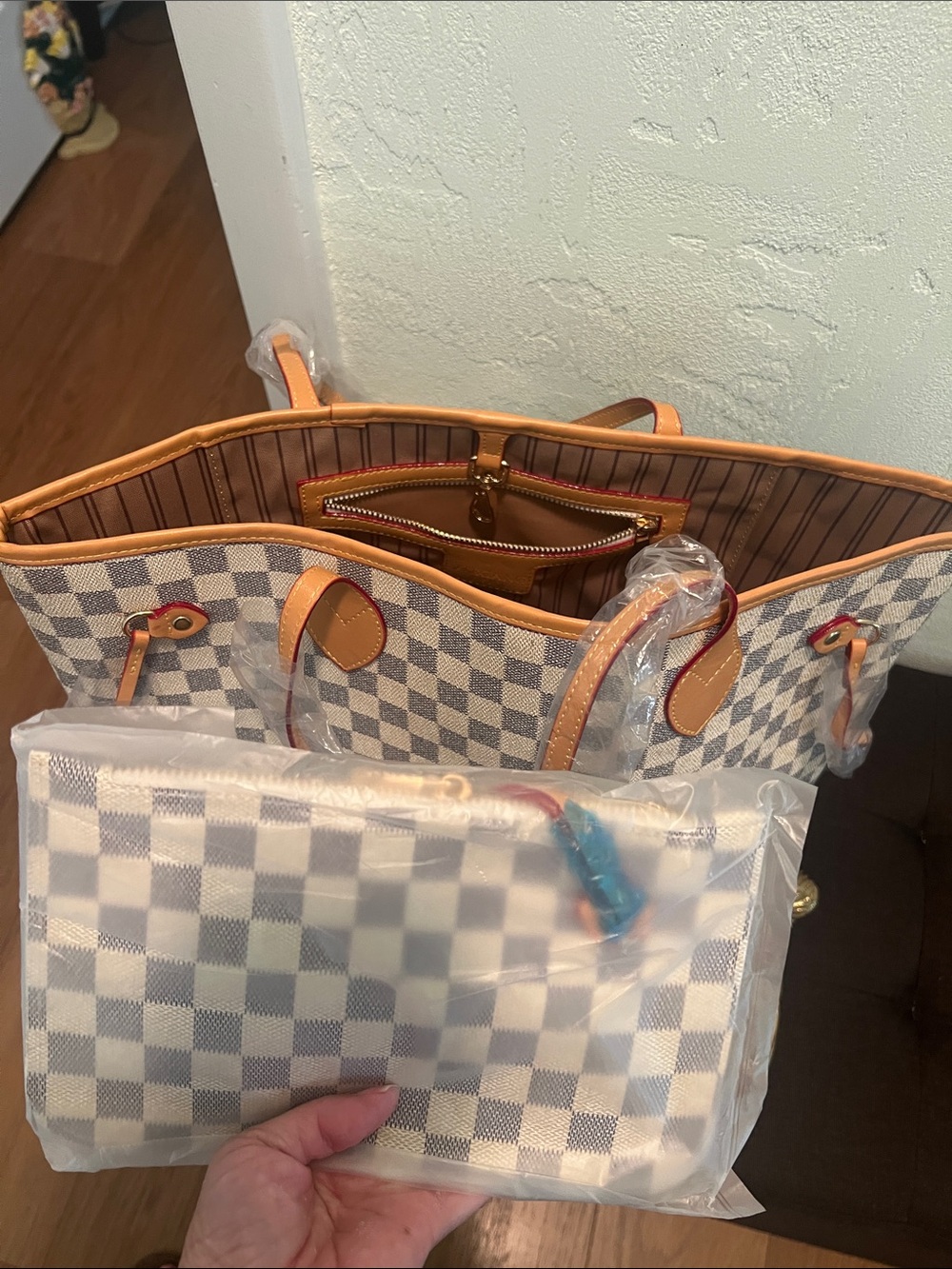 #2209”12x19” Yuxiang PijuW/Pouch”6x-10 inspired White/Gray Checkered Tote Bag - Picture 5 of 17